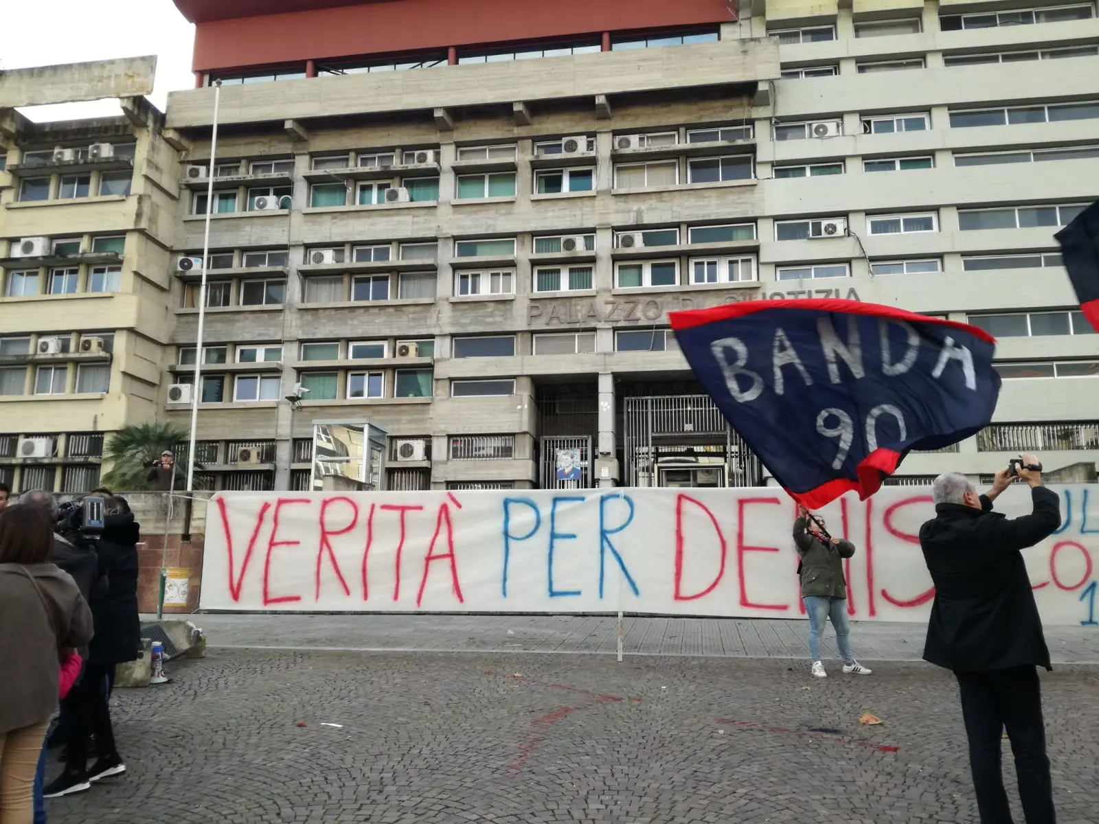 Inchiesta sulla morte di Denis Bergamini, le foto della manifestazione