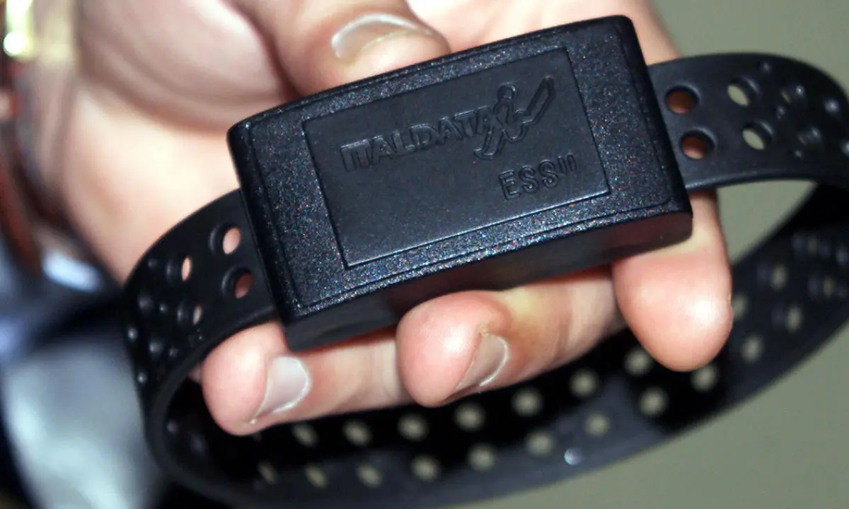 I braccialetti elettronici possono risolvere il sovraffollamento delle carceri
