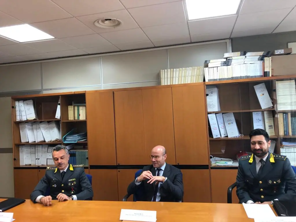 La Rupa nei guai, ecco cosa contestano all'ex consigliere regionale
