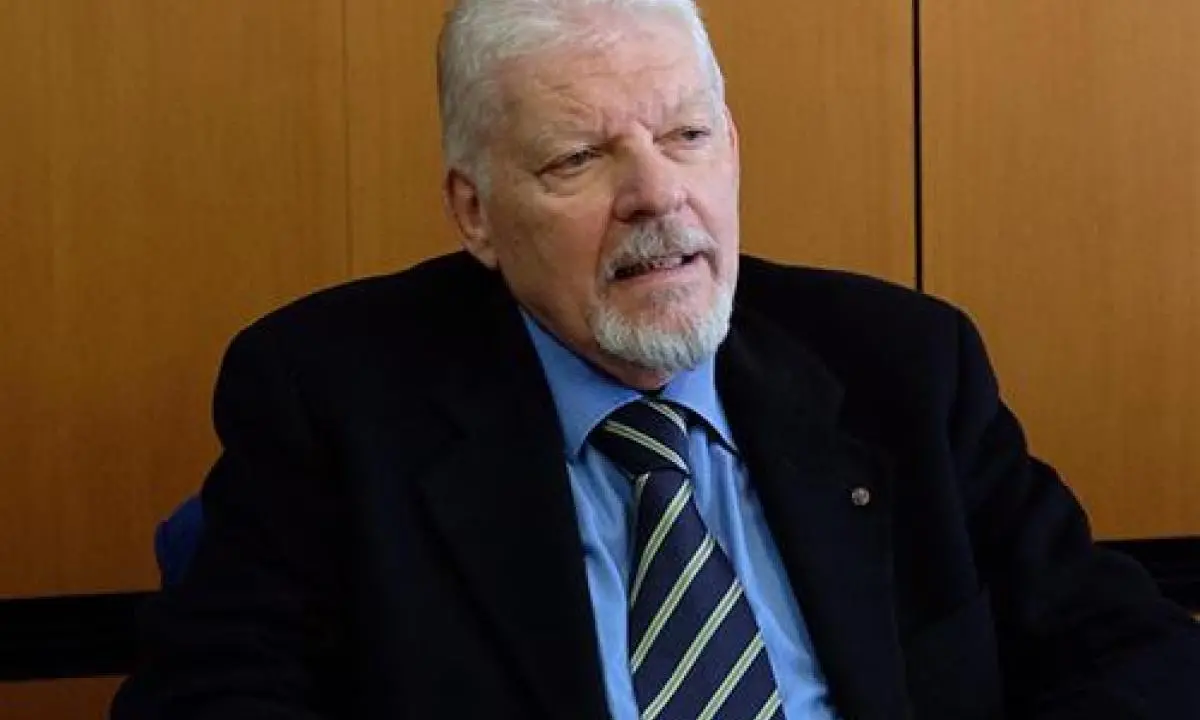 Parte a Salerno il processo contro il procuratore Lupacchini. In aula anche il capo dei servizi segreti