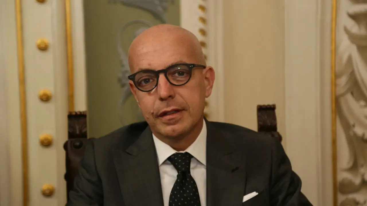 Tutti i sedici consiglieri regionali nati nella provincia di Cosenza. In attesa che Pasquale Tridico decida se restare in Calabria o tornare a Bruxelles.