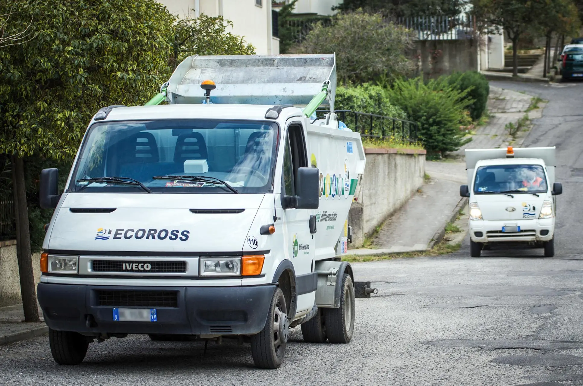 San Demetrio Corone, rubato un automezzo della raccolta rifiuti
