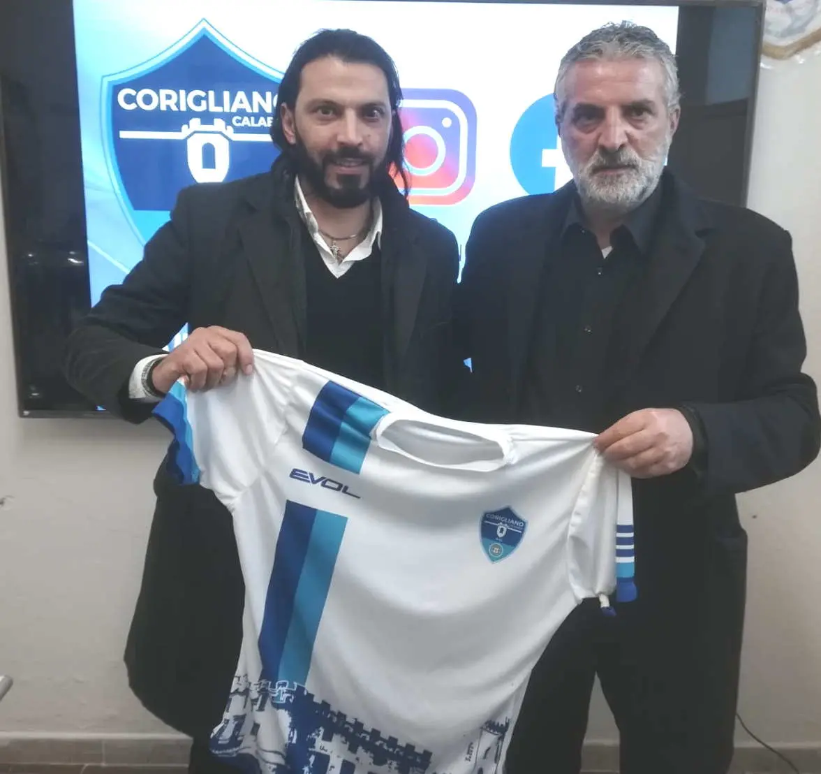 Corigliano, cambio in panchina: ecco Mangiapane al posto di De Sanzo