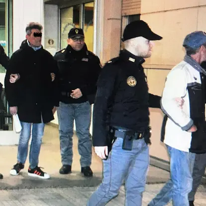 Rapina in banca a Cosenza, la polizia arresta due persone