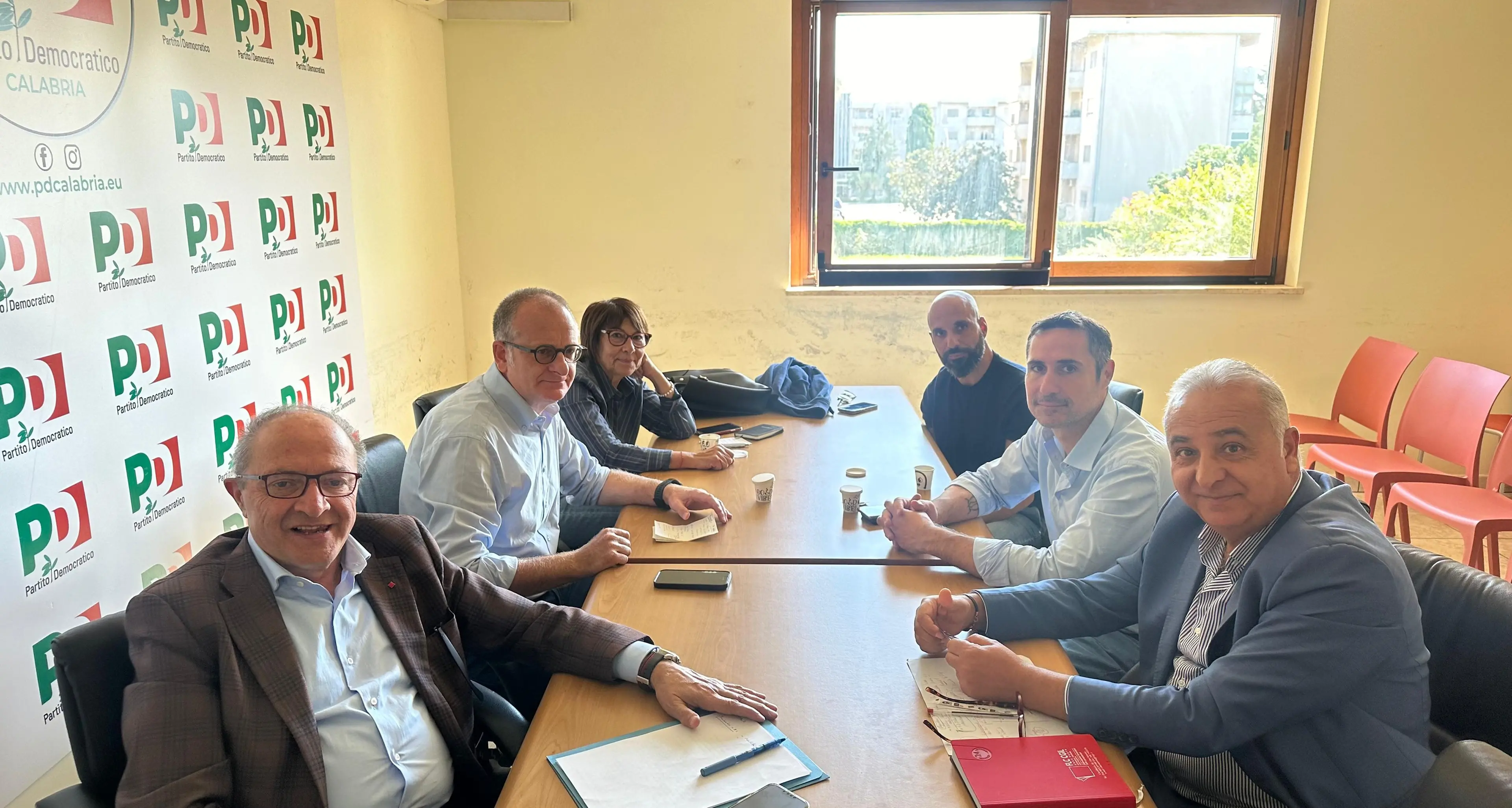 Bufera sulla Regione, il gruppo Pd: «Lasciamo che la magistratura faccia chiarezza ma il fallimento di Occhiuto è tutto politico»