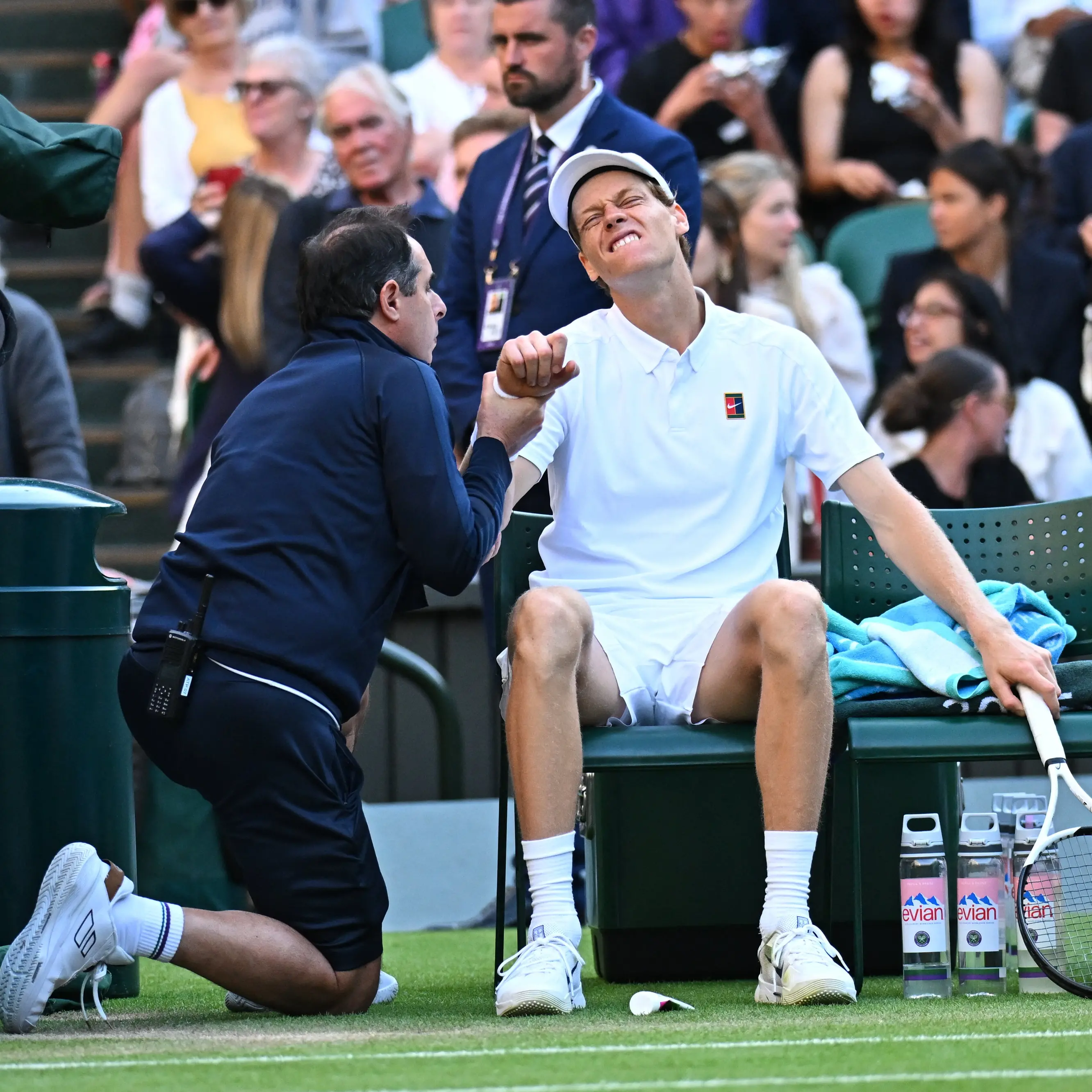 Tennis, Sinner annulla l'allenamento di oggi: a rischio i quarti con Shelton