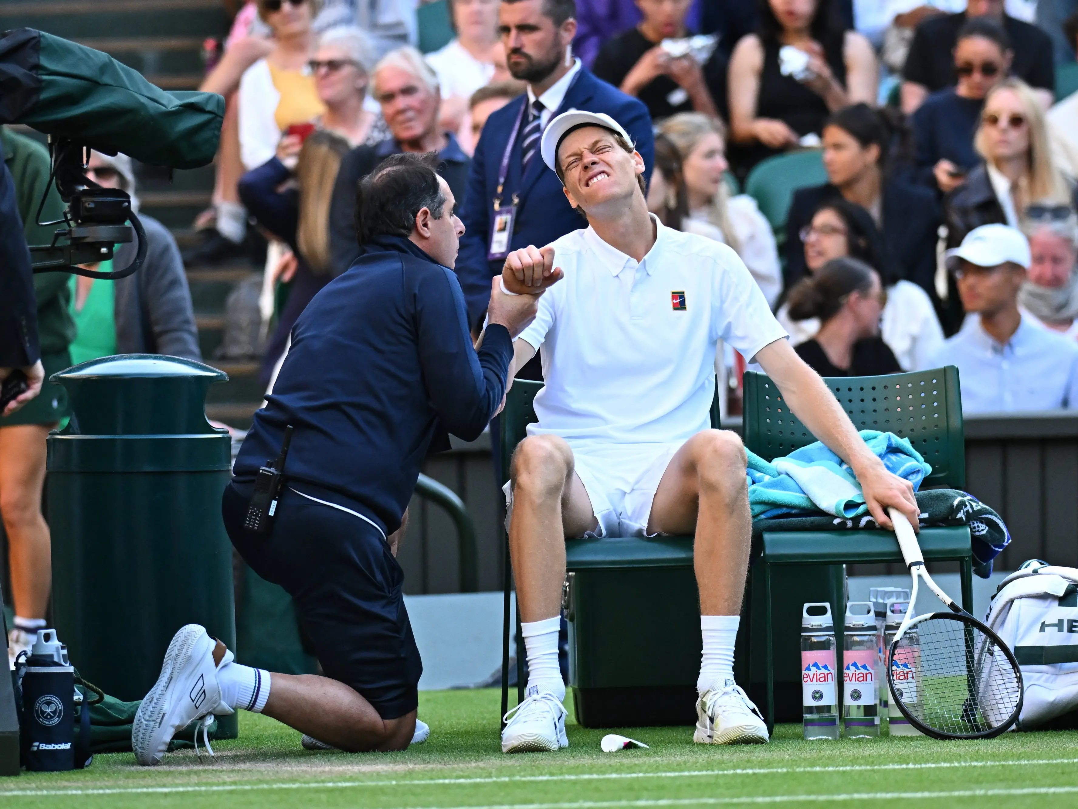 Tennis, Sinner annulla l'allenamento di oggi: a rischio i quarti con Shelton