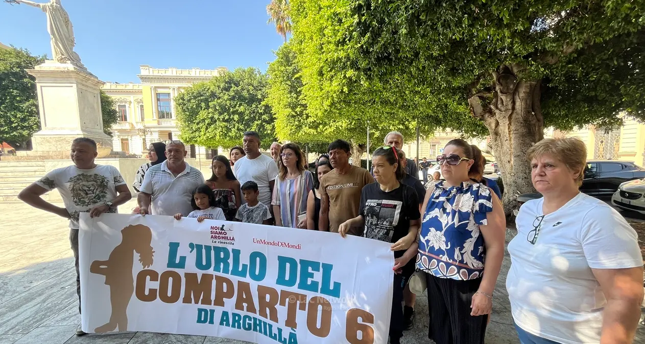 Reggio, “Un mondo di mondi” e “Noi siamo Arghillà”: «Per le famiglie del comparto 6 serve un approccio abitativo. Una casa a chi ha diritto»\n