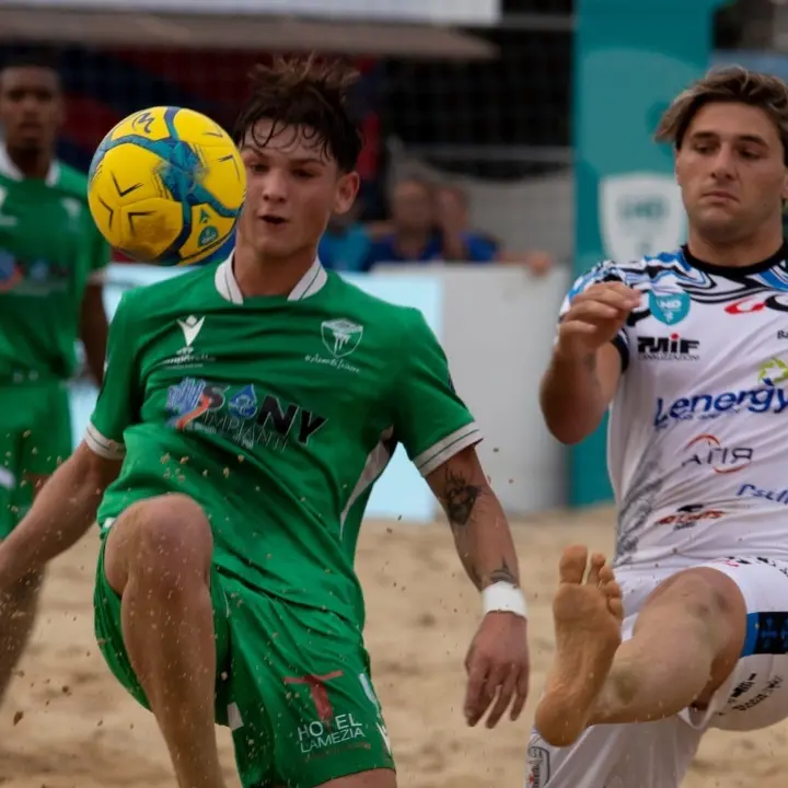 Coppa Italia beach soccer: l’Under 20 dell’Icierre Lamezia aumenta il suo rodaggio in vista del futuro\n