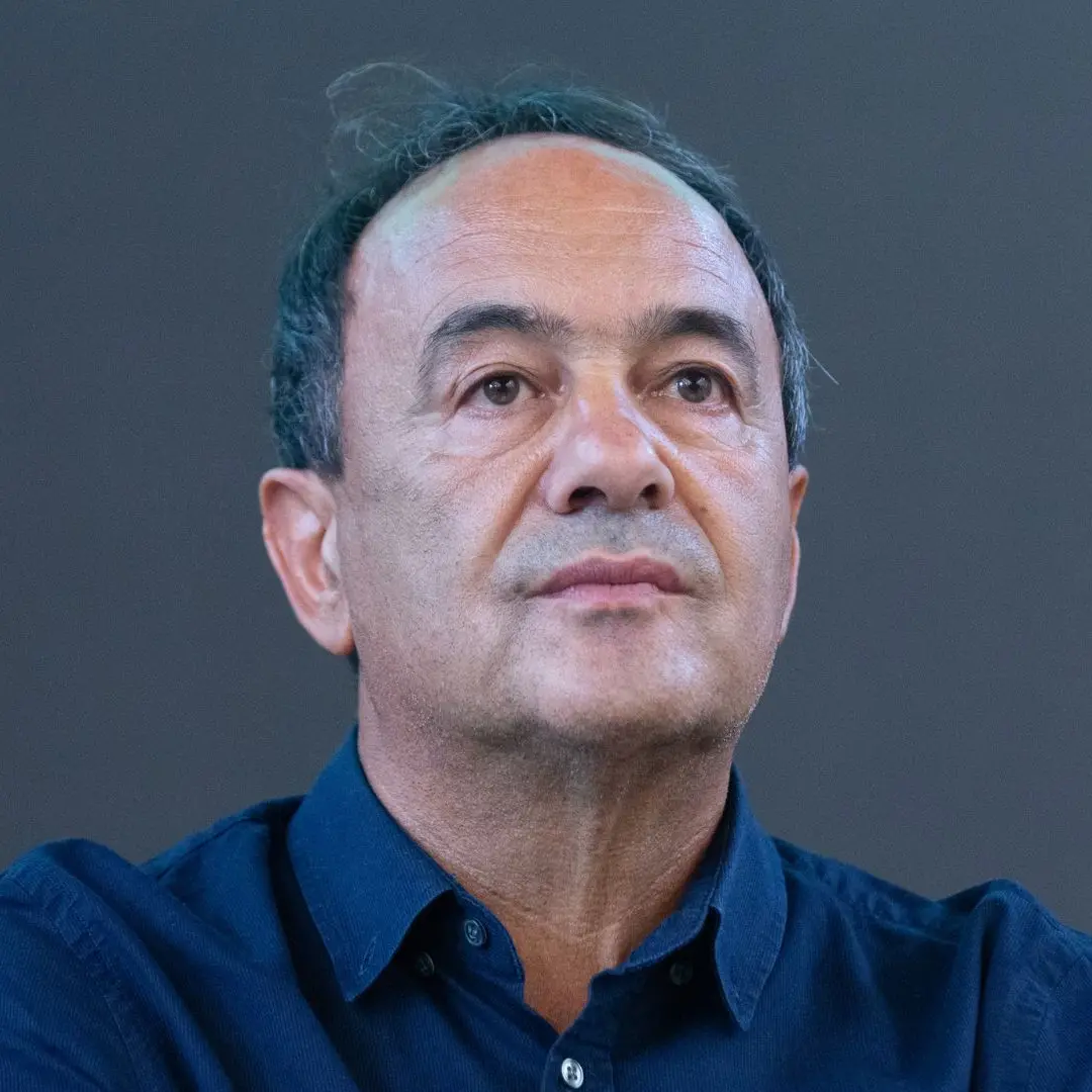 Mimmo Lucano presenta ricorso in Appello contro la decadenza e torna sindaco di Riace\n