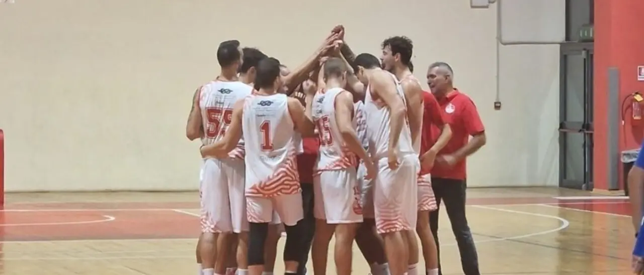 Basket, la Bim Bum Rende batte il primo colpo: ufficiale l’ingaggio di Andrea Tarozzi\n