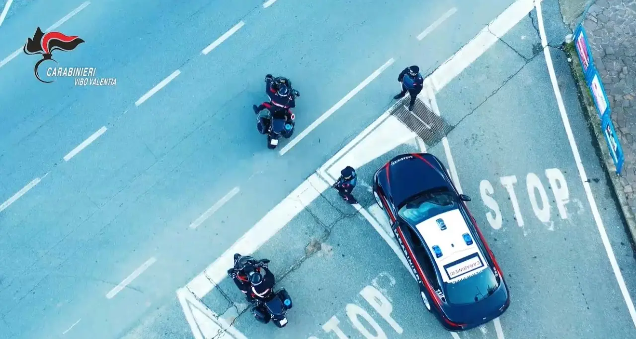 Truffa del finto carabiniere, 39enne fermato ad Acquaro dopo una caccia all’uomo per le strade delle Preserre