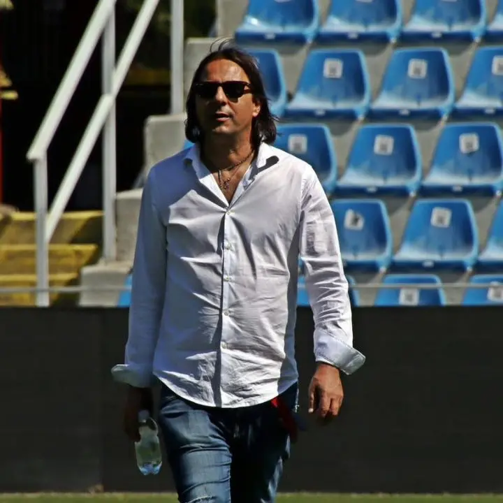 Dilettanti, l'AEK Crotone cede il titolo all'Union Kroton. Il presidente Bossi: «Chiudiamo una fase significativa della nostra storia»\n