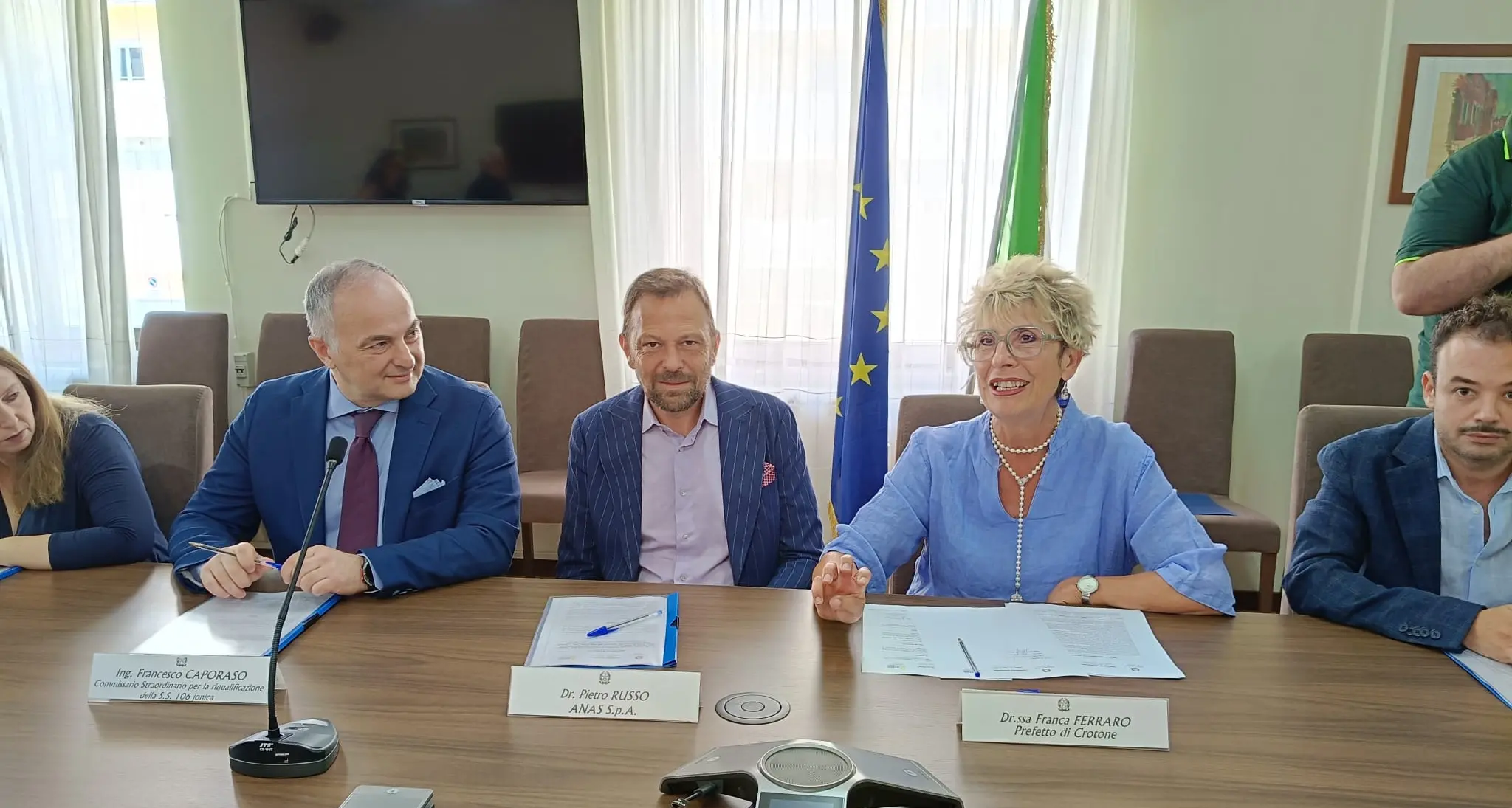 Nuova Statale 106 ionica Crotone-Catanzaro,\u00A0siglata l’intesa anti-clan a protezione dei cantieri\n