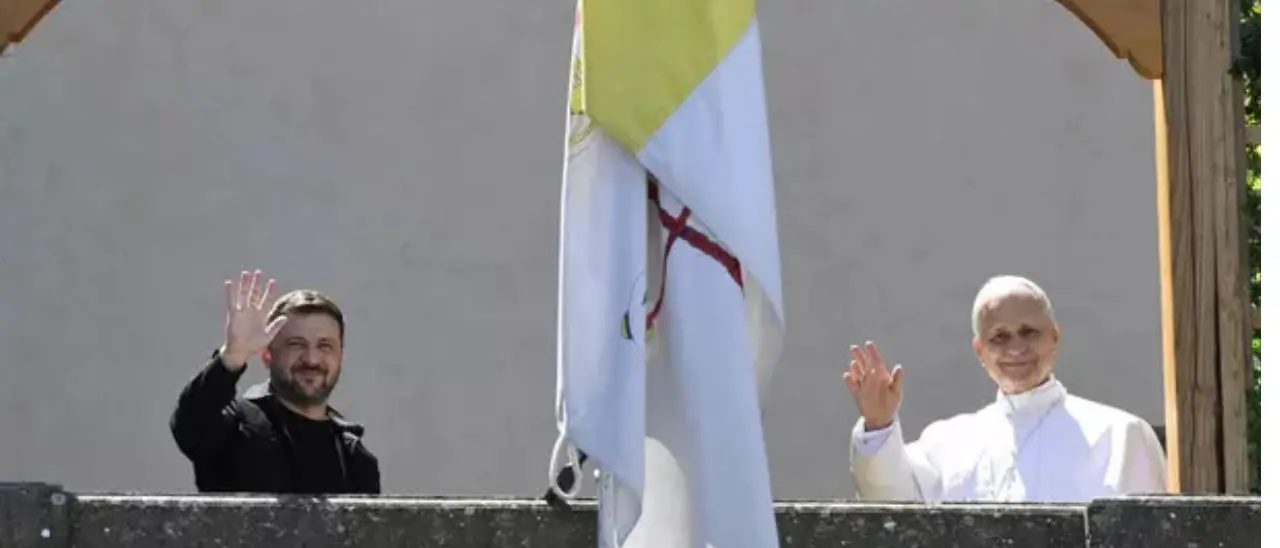 Zelensky da Papa Leone XIV. Il pontefice: «Vaticano sede disponibile per i negoziati Russia-Ucraina»\n