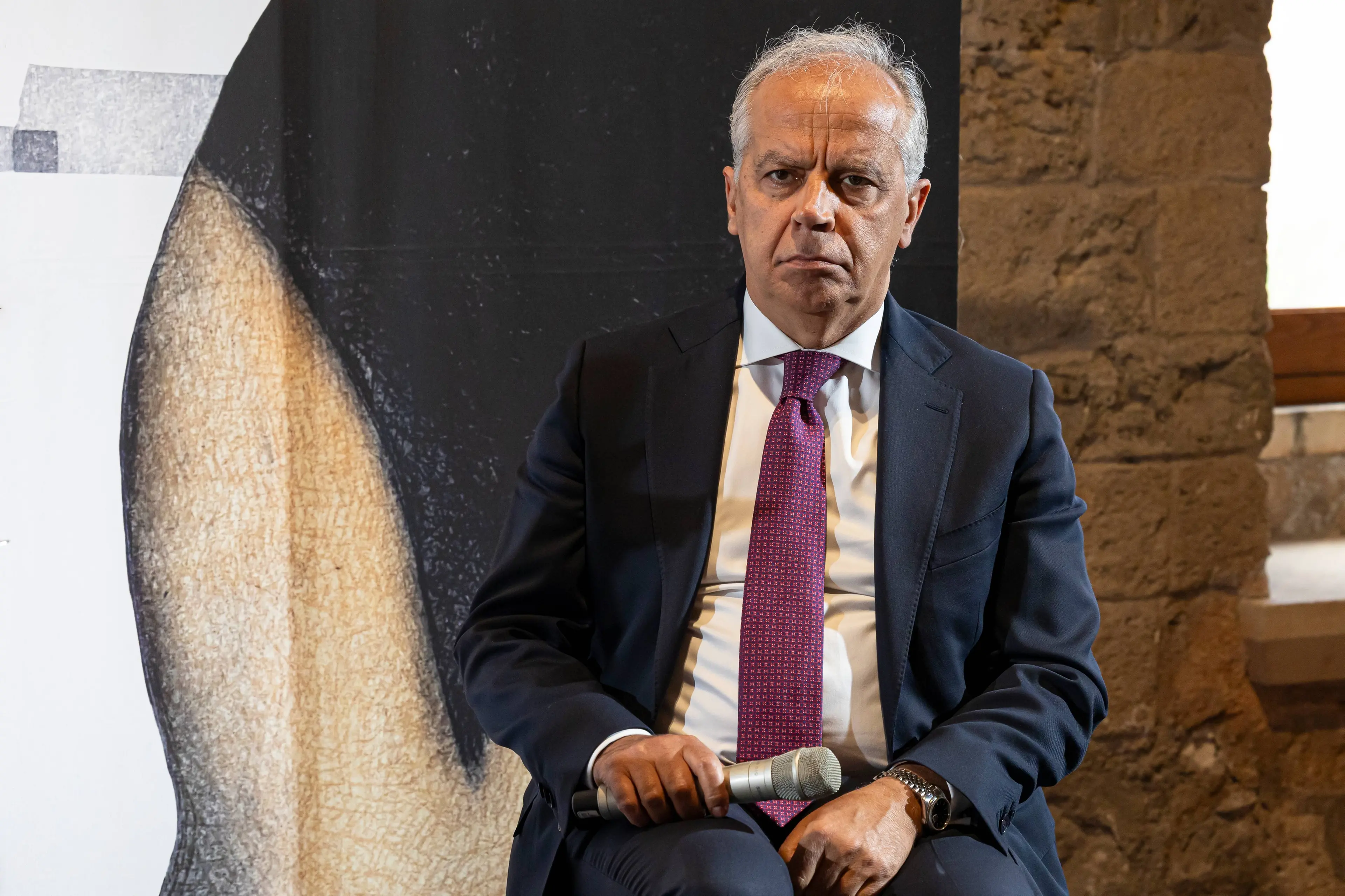 Il contrappasso di Piantedosi: l’amaro respingimento da Bengasi perché «persona non gradita»\n