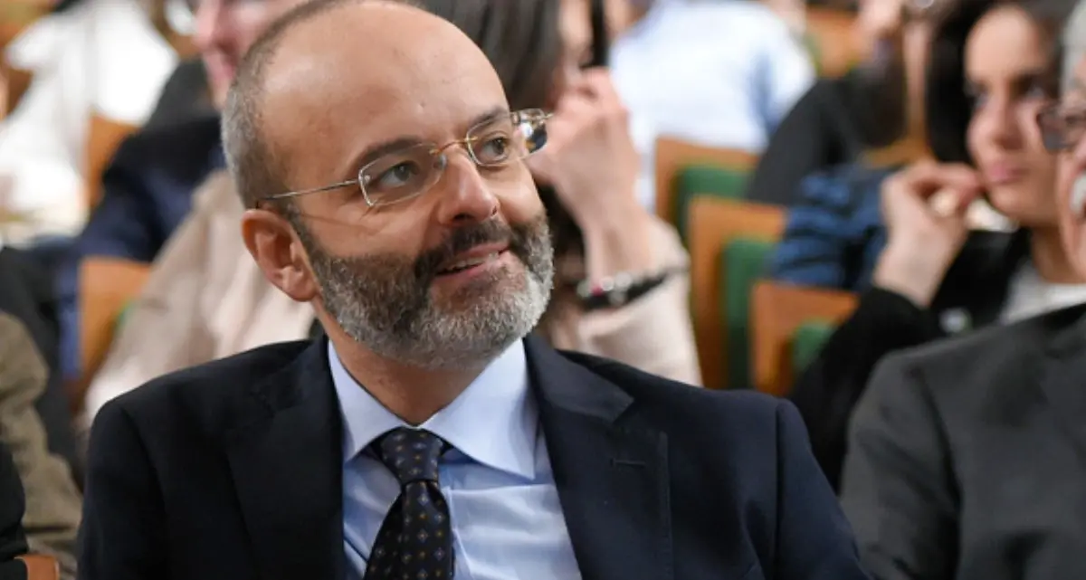 Francesco Minisci scelto per la procura di Frosinone: dagli inizi a Cosenza al gruppo antiterrorismo\n