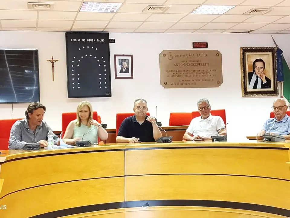«Pronti per formare la nuova Polisportiva Gioiese»: manca solo un documento della vecchia presidenza