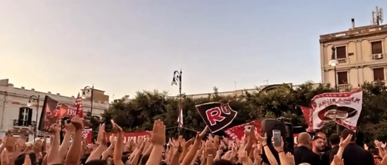 Reggina, giornata decisiva: si prospetta un confronto tra istituzioni, società e Curva dopo l’affondo di Carminello\n