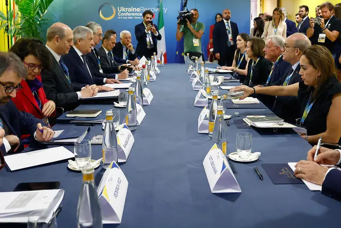 Al via a Roma la Conferenza per la ripresa dell’Ucraina: circa 5mila i partecipanti all’evento internazionale\n