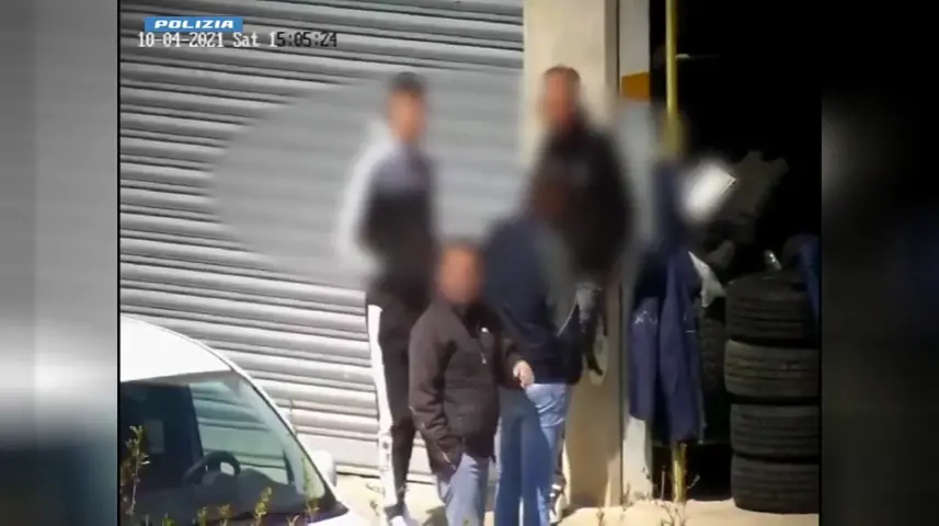 Nei container o tra i chicchi di caffè, così tentavano di far arrivare in Calabria la cocaina dalla Colombia: i dettagli dell’inchiesta\n