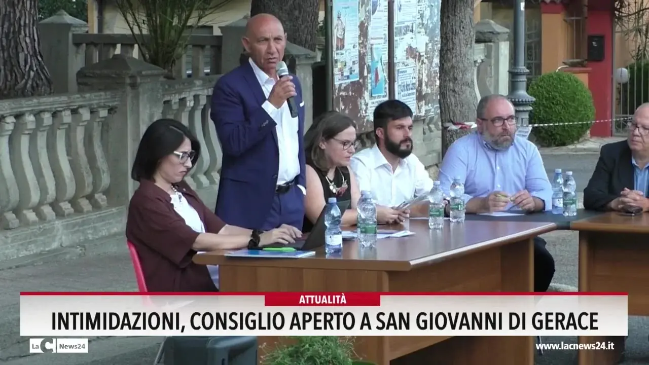 Intimidazione, Consiglio aperto a San Giovanni di Gerace
