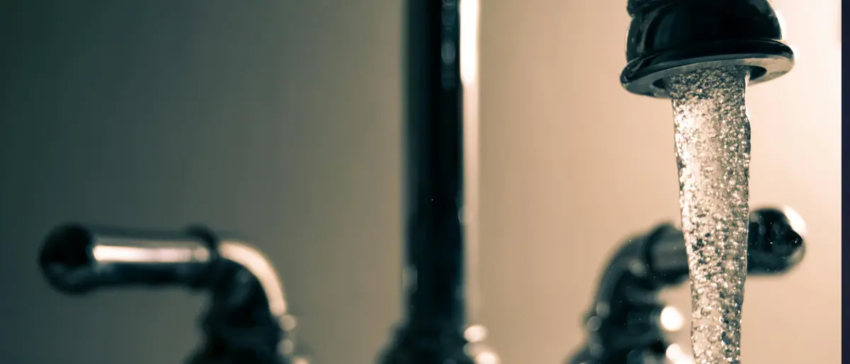 Stop della fornitura d’acqua agli utenti morosi, il Codacons diffida\u00A0Sorical: «Una violazione dei diritti fondamentali»\n