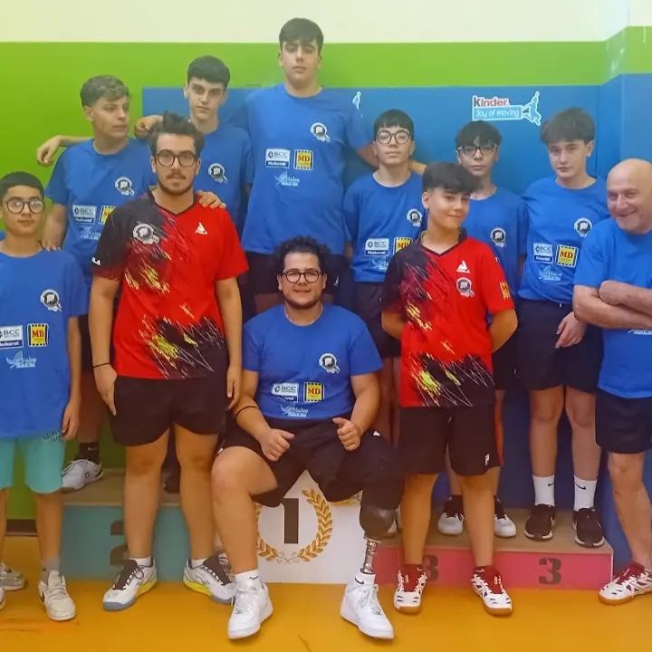 Tennis Tavolo, il torneo sociale a Luzzi regala divertimento e buoni propositi per il futuro\n
