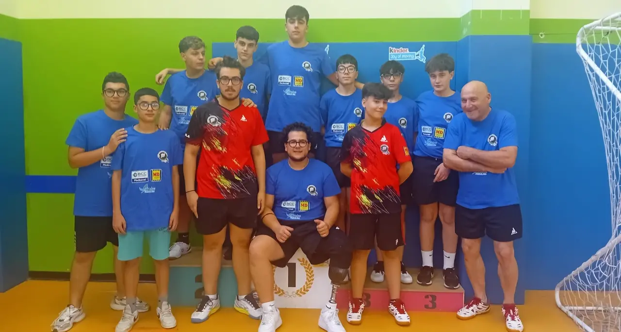 Tennis Tavolo, il torneo sociale a Luzzi regala divertimento e buoni propositi per il futuro\n