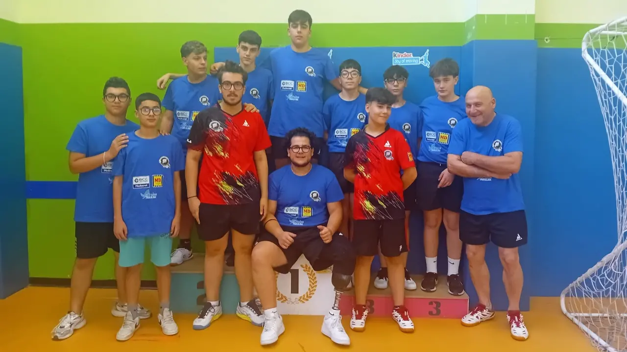 Tennis Tavolo, il torneo sociale a Luzzi regala divertimento e buoni propositi per il futuro\n