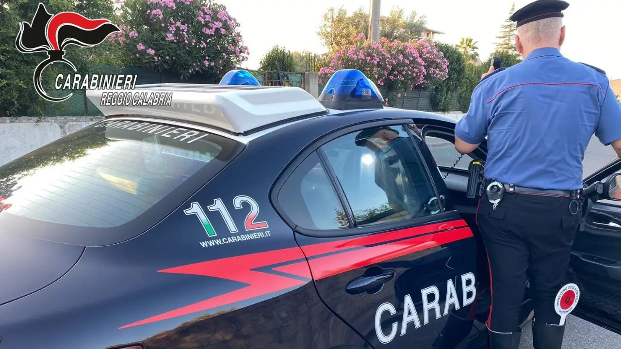 Taurinova, beccato con cocaina in auto: arrestato dai carabinieri\n