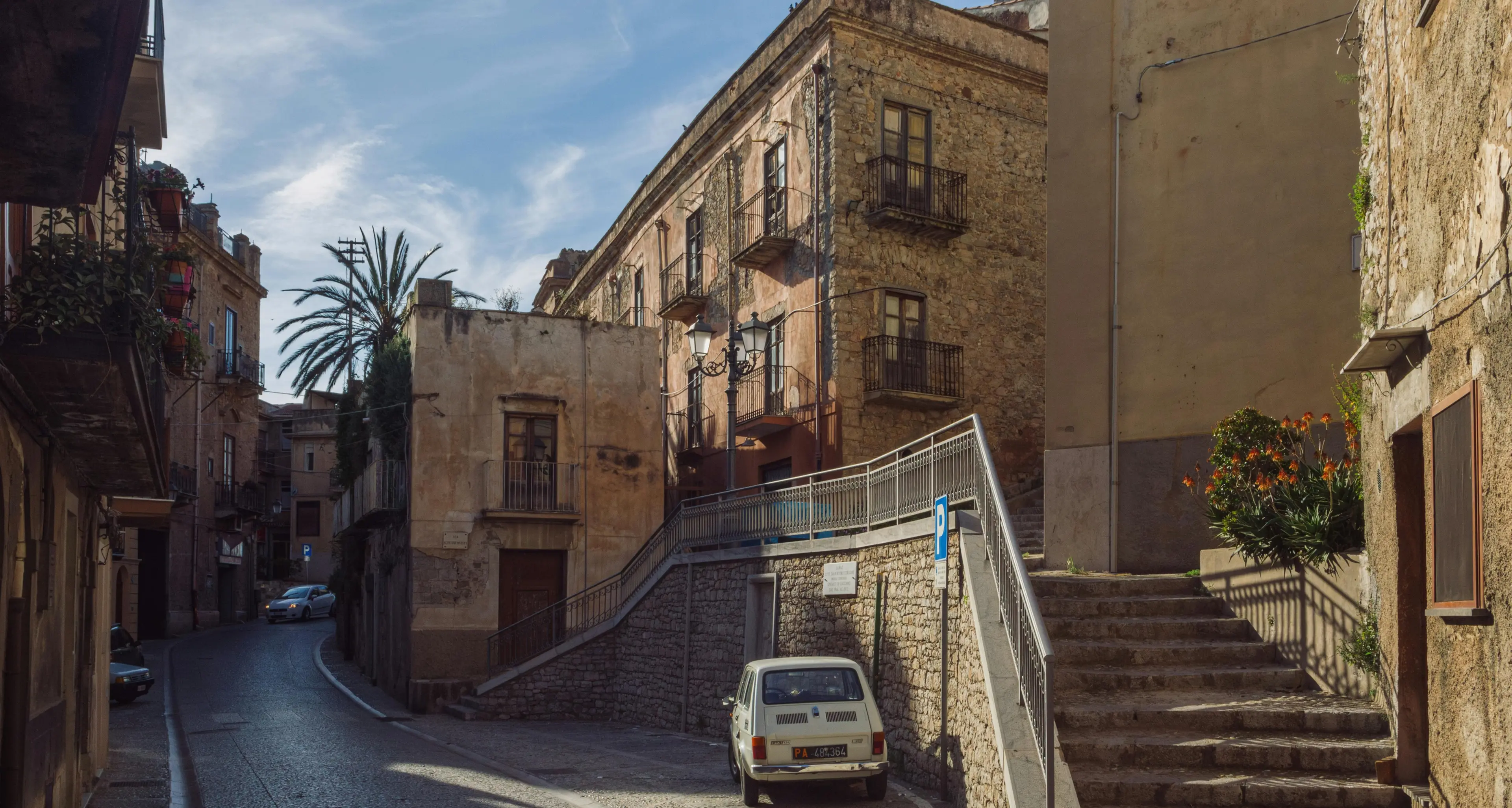 Spopolamento, un'emorragia senza fine in Calabria: a rischio 306 comuni. E nei prossimi 25 anni si perderanno altri 300mila abitanti