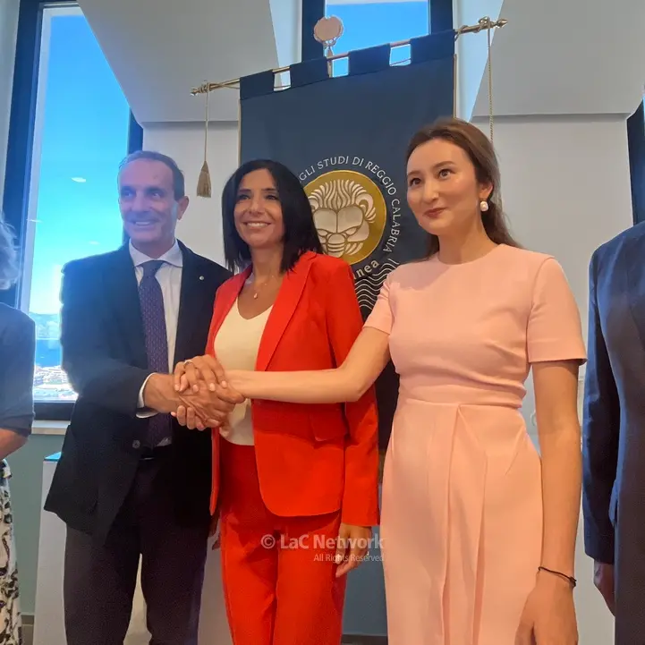 La Mediterranea Reggio e Narxoz university di Almaty in Kazakistan sottoscrivono un\u00A0protocollo per scambi e ricerca\n