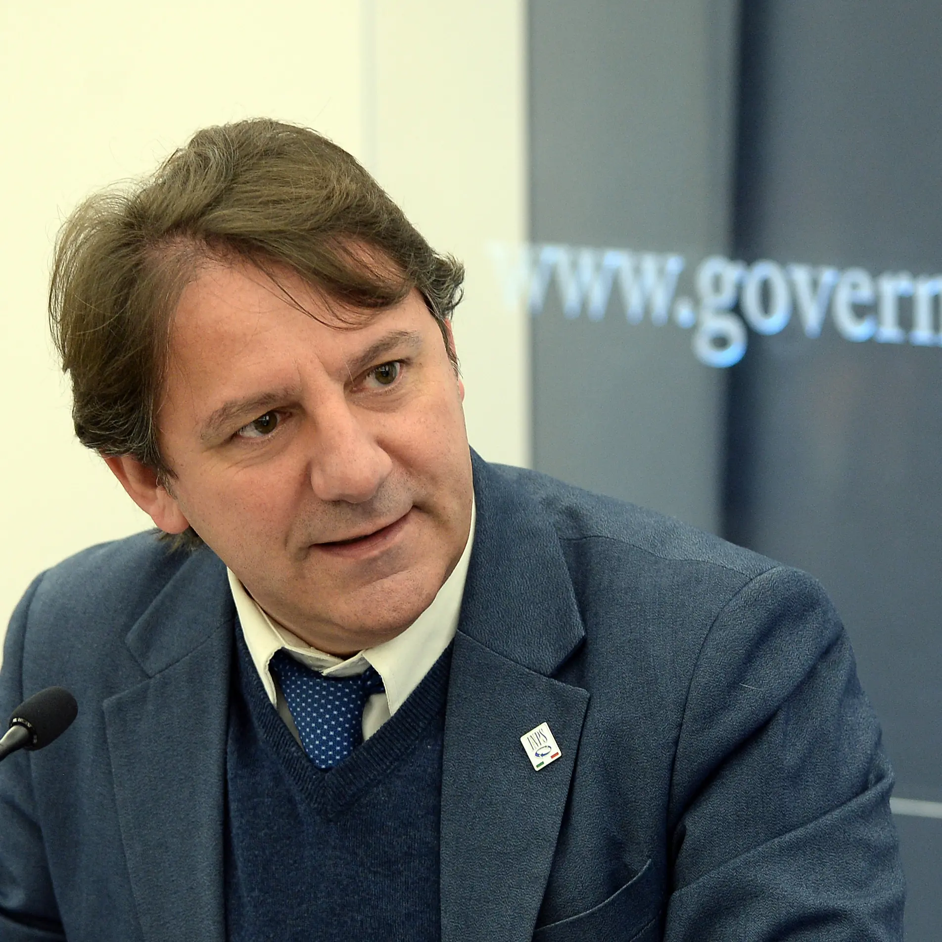 Tridico: «Il riarmo affamerà l’Europa e taglierà sanità, scuola e diritti al Sud. Dobbiamo partire dalla pace»\n