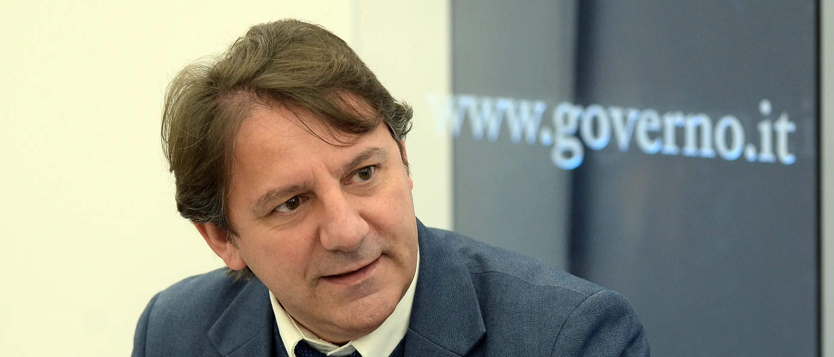 Tridico: «Il riarmo affamerà l’Europa e taglierà sanità, scuola e diritti al Sud. Dobbiamo partire dalla pace»\n