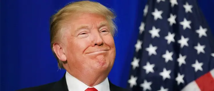 L’America spara dazi, l’Europa s’inchina: così Trump gioca a poker con i nostri nervi e con il Parmigiano\n