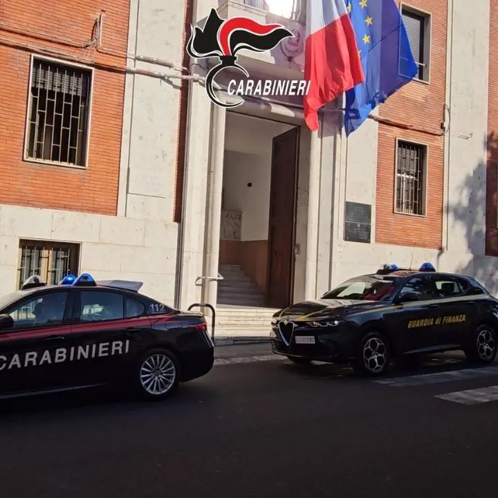 Maxi blitz\u00A0contro droga, estorsioni\u00A0e riciclaggio a Reggio Calabria: 54 misure cautelari\n