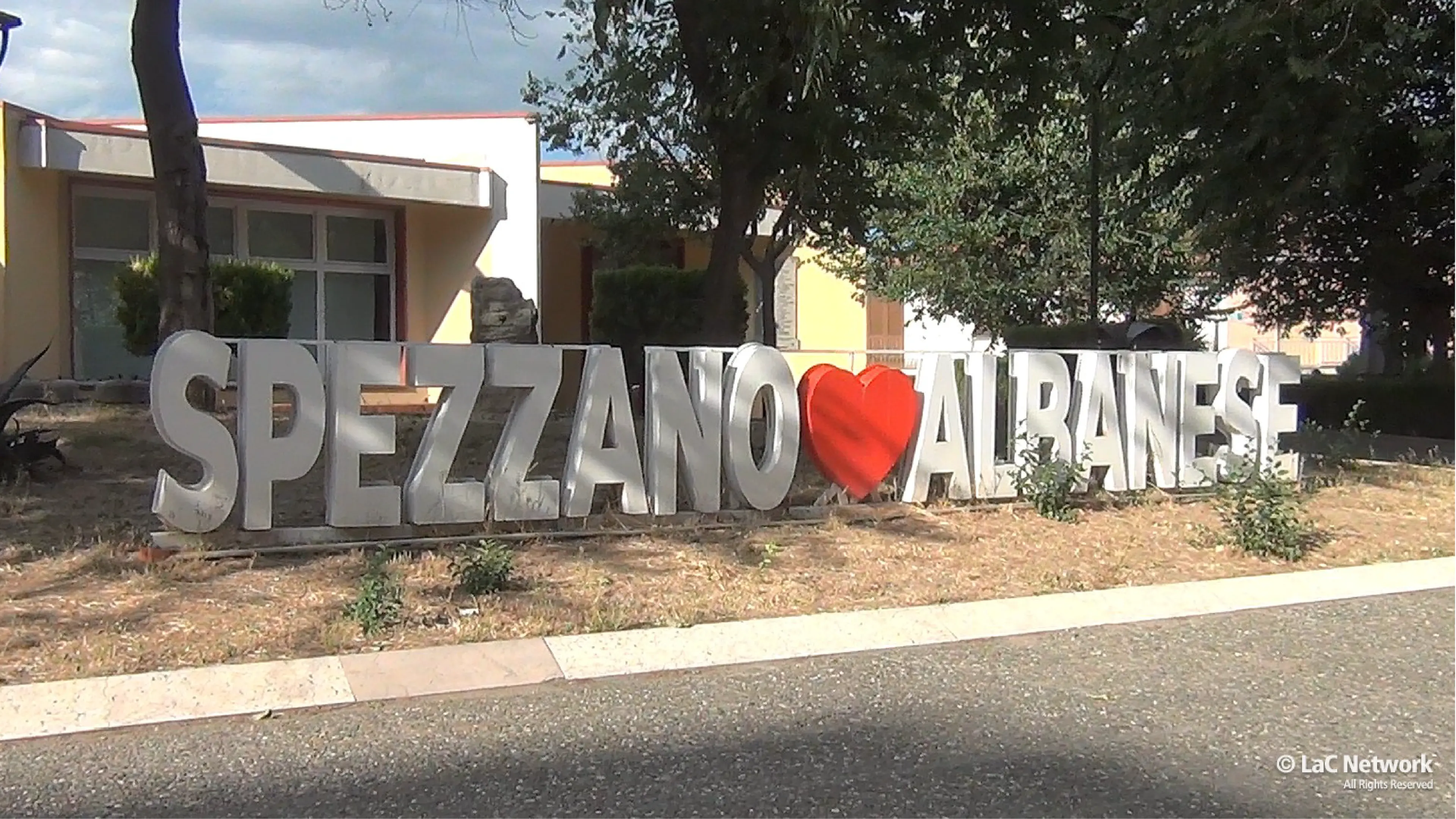 Un ponte tra passato e futuro, a Spezzano Albanese un concorso di\u00A0poesia arbëreshe\n