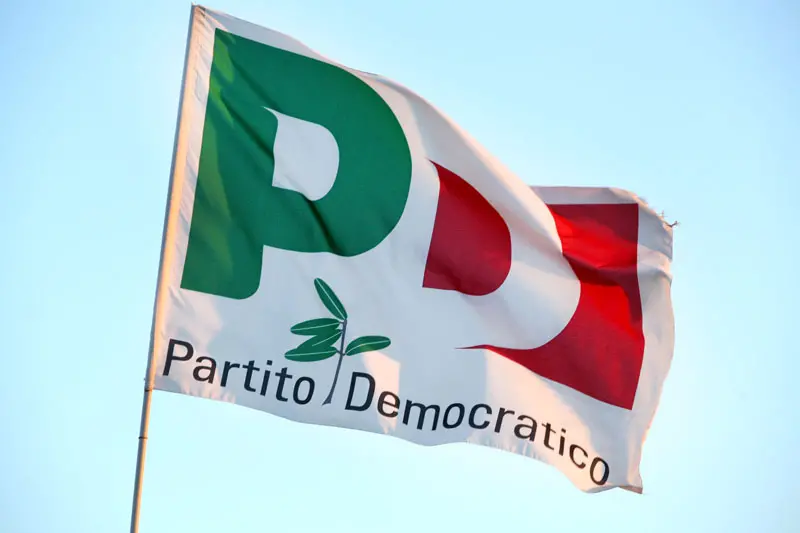 Pd Cosenza, domani l’assemblea provinciale dopo i vani tentativi di conciliazione tra Lettieri e Le Fosse\n
