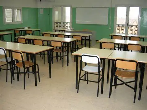 Scuola, l’annuncio di Valditara:\u00A0«Per settembre assumeremo oltre 54mila docenti, è un numero record»\n