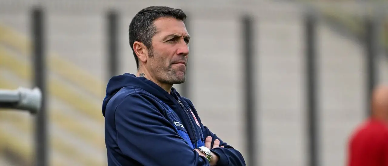 Cosenza Calcio, Guarascio ha scelto il nuovo allenatore: sarà Antonio Buscè a guidare i Lupi\n