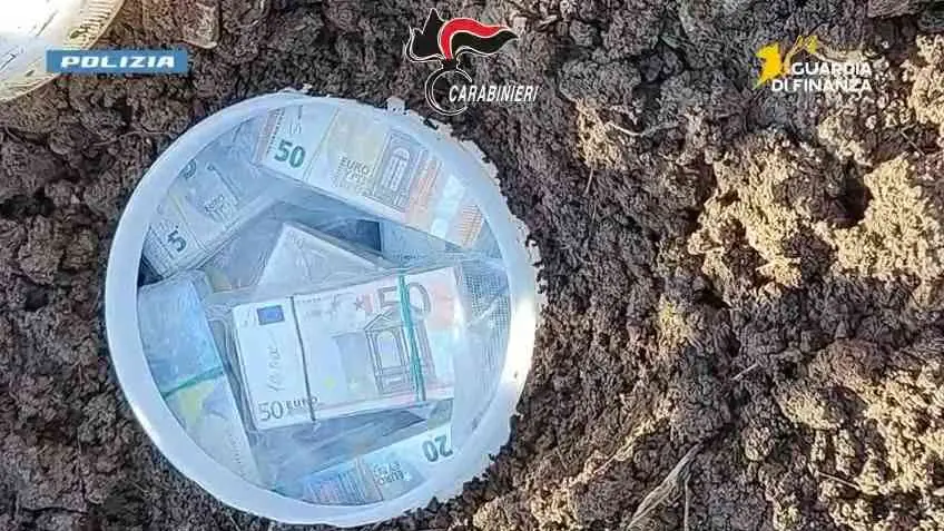 Maxi operazione a Reggio Calabria, sequestrati 117 chili di cocaina e quasi mezzo milione di euro in contanti