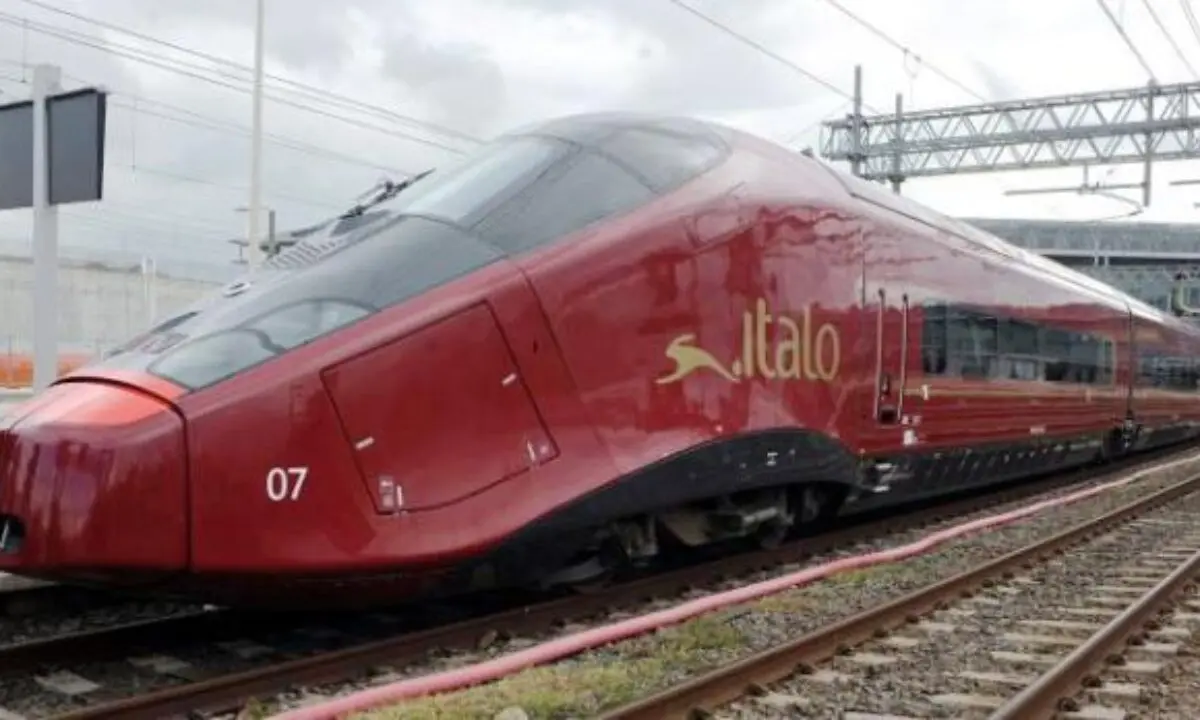 Treni, si prepara un agosto di ritardi. Irto (Pd): «Disagi per migliaia di passeggeri. Salvini inadeguato»\n
