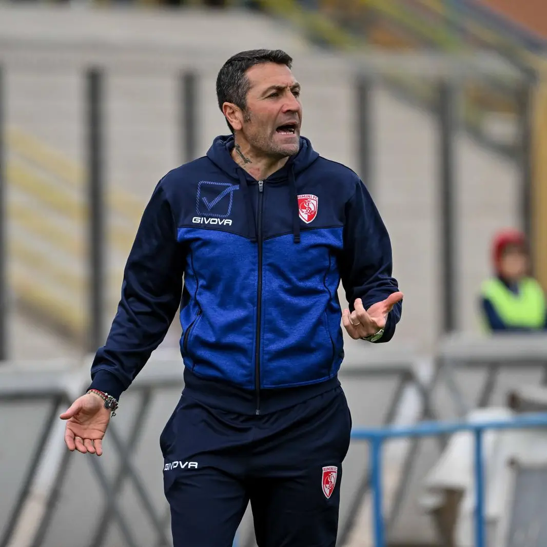 Cosenza Calcio, Antonio Buscè è il nuovo allenatore: pomeriggio la conferenza del ds Lupo\n