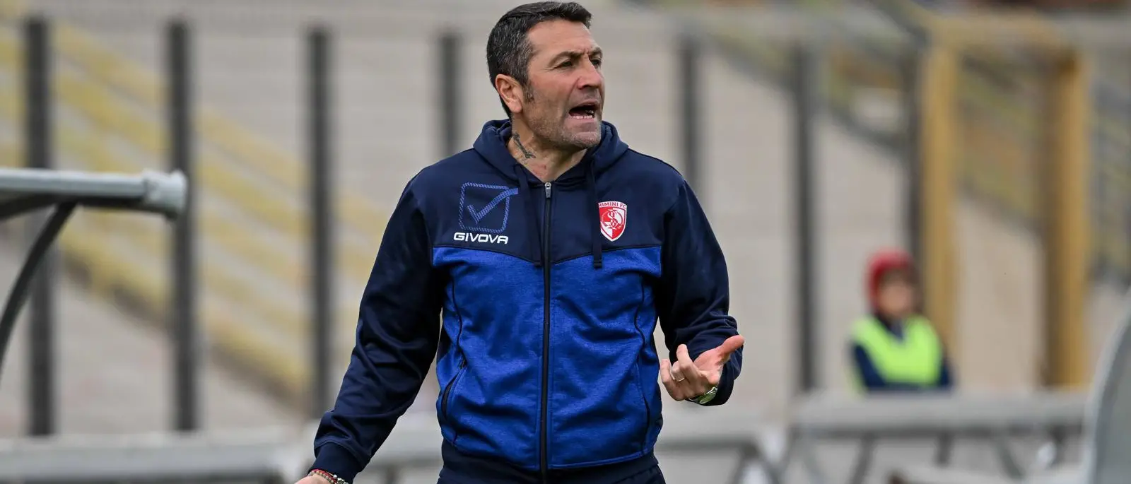 Cosenza Calcio, Antonio Buscè è il nuovo allenatore: pomeriggio la conferenza del ds Lupo\n