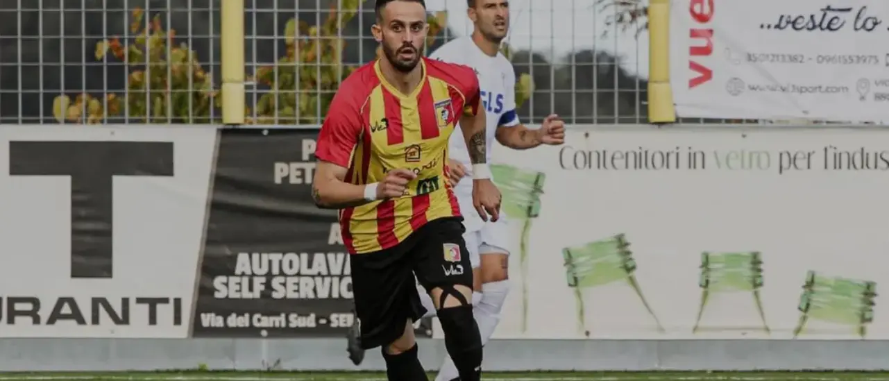 Dilettanti, il Mesoraca riparte insieme al patron Londino. Nel mirino c'è Caliò, vicini al rinnovo Colosimo e Liviera\n