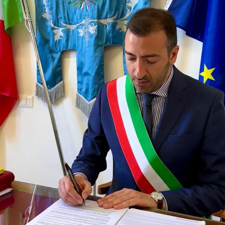 «Governo e Regione ci hanno voltato le spalle ma noi cerchiamo di fare il massimo», le strategie di Aprigliano per combattere lo spopolamento