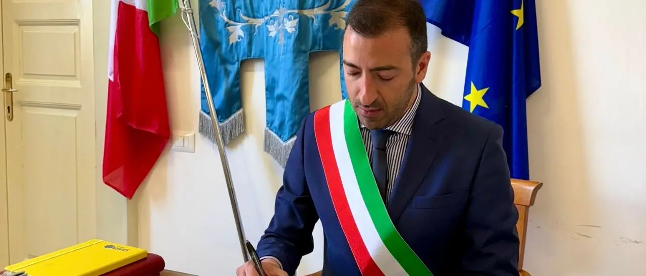 «Governo e Regione ci hanno voltato le spalle ma noi cerchiamo di fare il massimo», le strategie di Aprigliano per combattere lo spopolamento