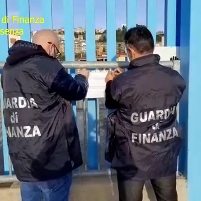’Ndrangheta, sequestrata tabaccheria a Palmi: era\u00A0usata per riciclare i soldi provenienti\u00A0dal narcotraffico\u00A0\n