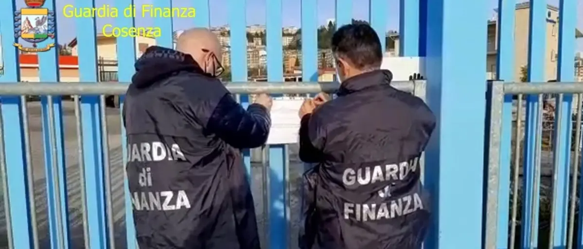 ’Ndrangheta, sequestrata tabaccheria a Palmi: era\u00A0usata per riciclare i soldi provenienti\u00A0dal narcotraffico\u00A0\n